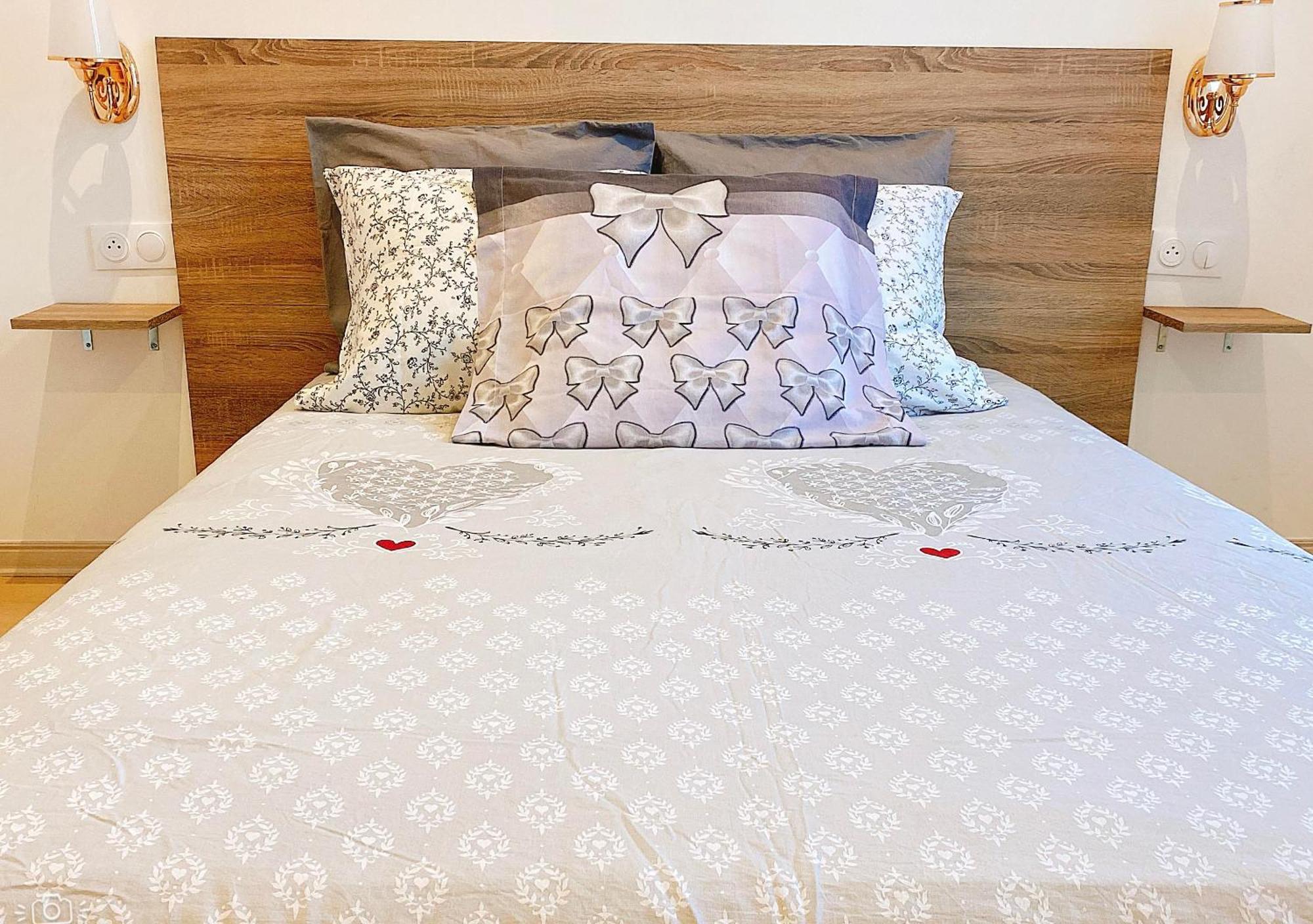 Leo Pacello Appartement Амбоаз Екстериор снимка